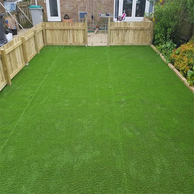 Покрытие SPU/SBR Viva Green Color Синтетическая трава для наружного свадебного сада