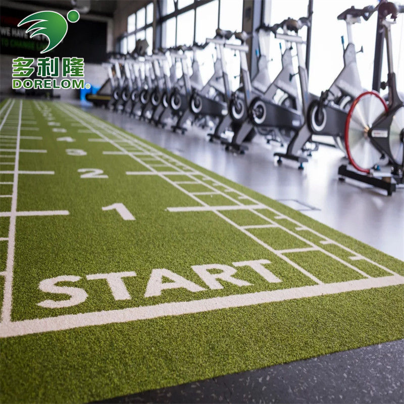 Усовершенствуйте свои тренировки с помощью Dorelom Green Artificial Grass Gym Floor Mat and Sled Track